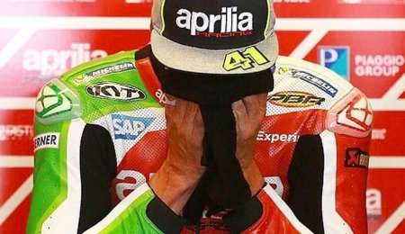 Espargaró no estará en Sepang por una fractura