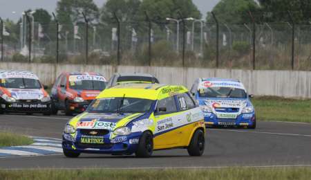 Etcheveste y Vázquez se quedaron con las series de la clase 2 en Río Cuarto