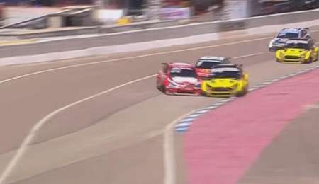 Etman: “Le correspondía levantar a Manu”