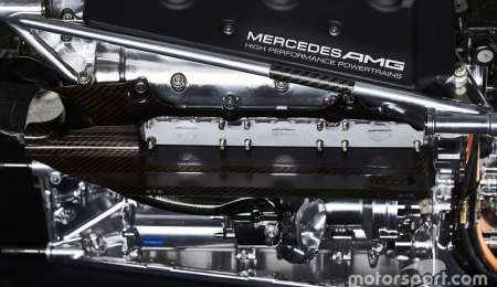 Mercedes estrena motor en Canadá