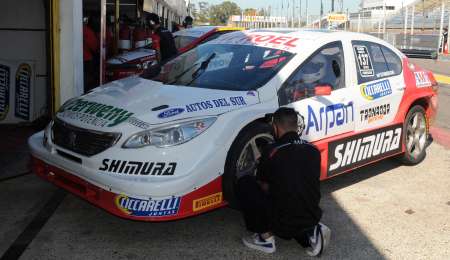 El Fineschi Racing probó y dejó listos sus autos para el Cabalén