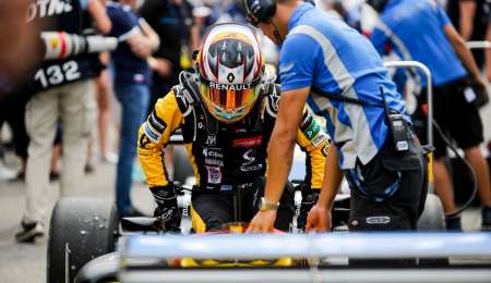 F3 Europea: Fenestraz avanzó en la segunda carrera