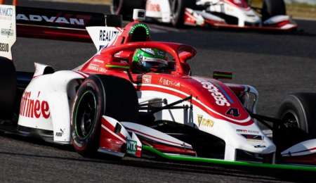 Sacha Fenestraz terminó 10º en Suzuka