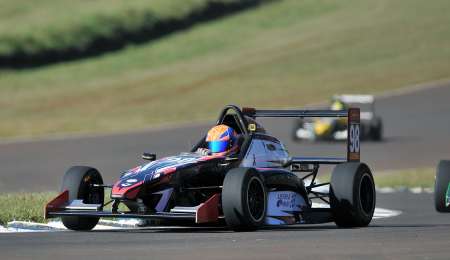 Fernández y un triunfo de punta a punta en Oberá