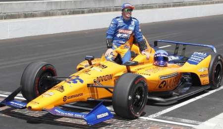 ¿Un tercer auto de McLaren para Alonso?