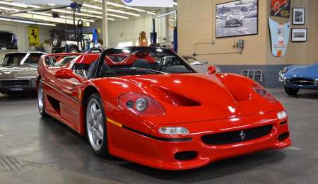 Se vende la primera Ferrari F50