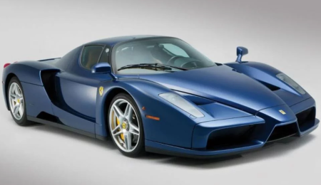 ¡40 millones por una Ferrari Enzo azul!