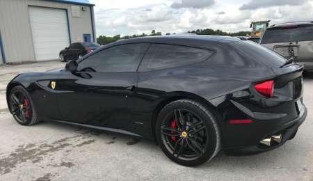 La Ferrari que se vende a un precio insólito pero tiene un detalle