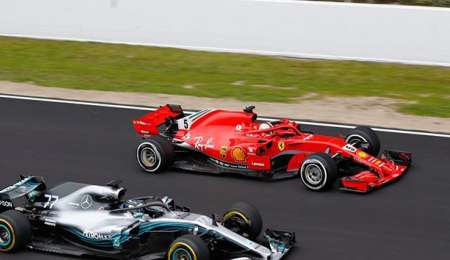 Un ex campeón de Fórmula 1 disparó contra Mercedes y Ferrari