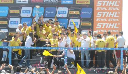 El poderío de Renault se concentra en el trabajo de equipo