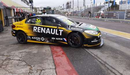 Fineschi se quedó con la pole en Buenos Aires