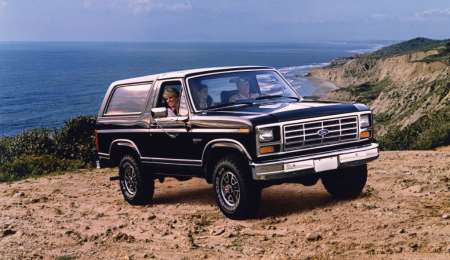 Ford sacó a la luz la primera imagen del nuevo Bronco