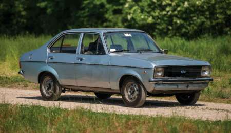 A subasta un auto que perteneció a Juan Pablo II