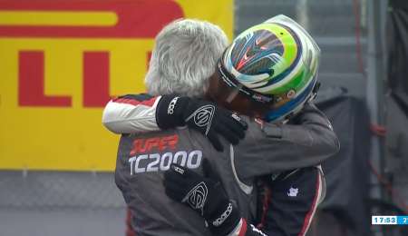 La historia detrás del emotivo triunfo de Vivian