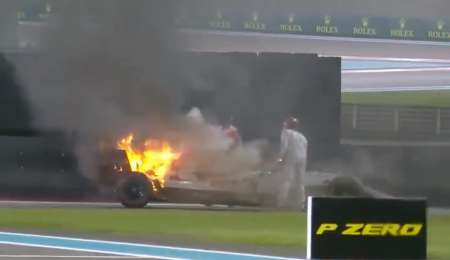 Fuego en el Alfa Romeo de Raikkonen