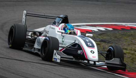 Gabriel Gandulia finalizó su actividad en Europa