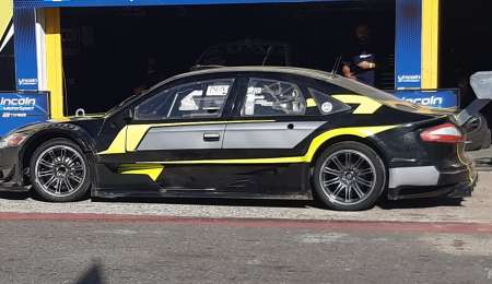 Genovese renueva la ilusión en Top Race