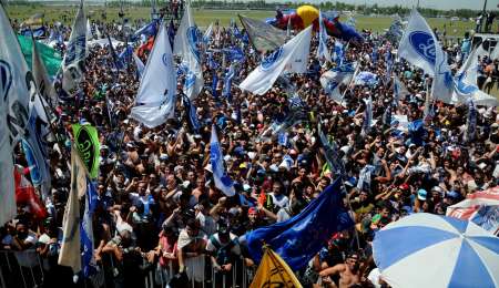 ¿EL AUTOMOVILISMO VA EN CONTRA DE LOS ÍDOLOS?