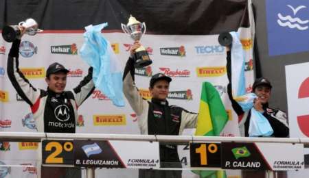 Más podios argentinos