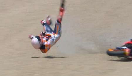 Así fue la dura caída de Marc Márquez