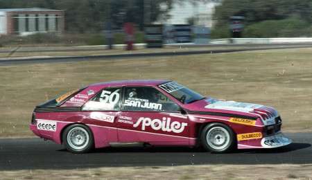 Por correr,vendió pantalones,un R11 y durmió en un hotel cerrado