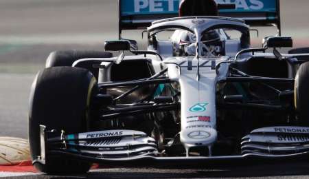 Hamilton domina en el arranque de las pruebas