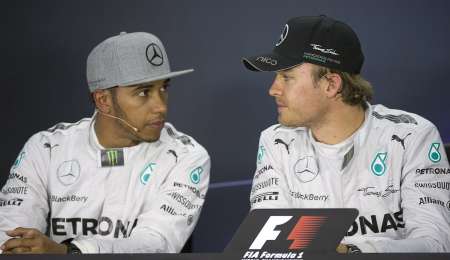 Mercedes, al rojo vivo