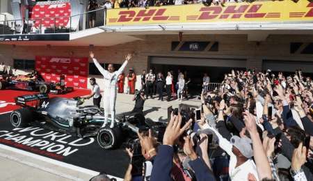 Mercedes-Benz Argentina celebra el título de Hamilton