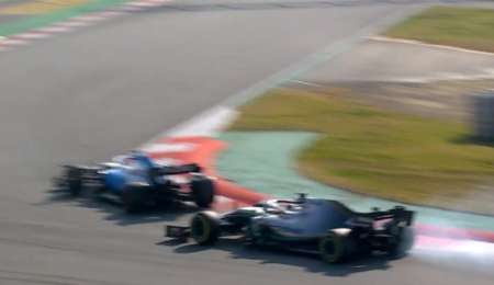 Hamilton evitó un accidente de manera milagrosa