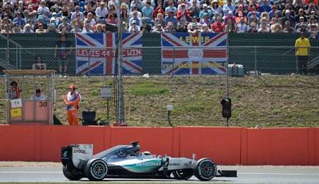 Ganó Hamilton en una carrera distinta