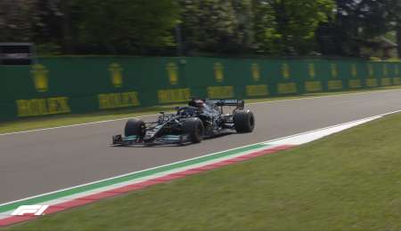 Hamilton dominó el único ensayo en Imola