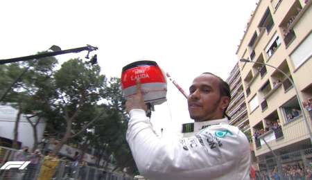 EXTRAÑA DESMENTIDA DE MERCEDES CON LAUDA