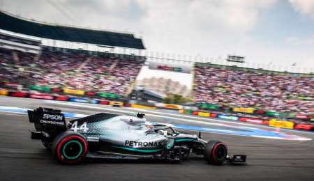 Hamilton celebró una gran victoria en México