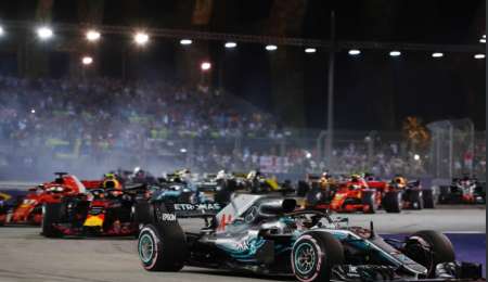 Hamilton se paseó por las calles de Singapur y se escapa en la F1