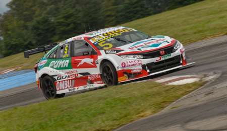 Honda y una prueba positiva con Yannantuoni