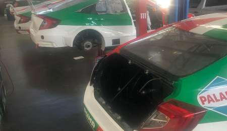 Así se ven los Honda Civic del Súper TC2000 en espera
