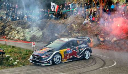 Ogier amplía diferencias en Córcega