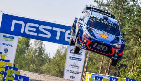 Se reanuda el apasionante campeonato del WRC en Finlandia