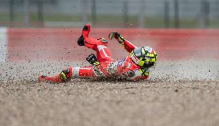 Fuerte accidente y recuperación en Misano