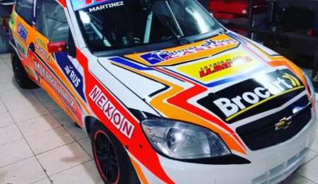 El campeón presentó su auto Clase 2 de Turismo Pista 