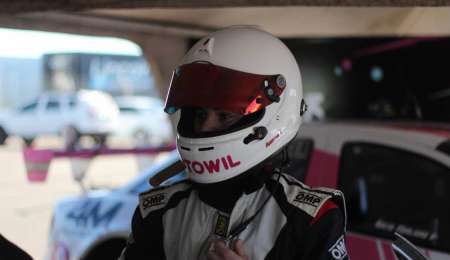 “Es una linda experiencia competir con este tipo de autos”