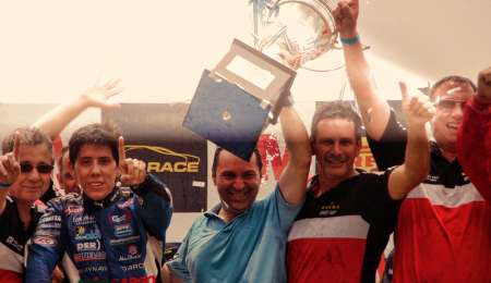 Detrás del campeón