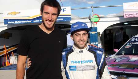 Mayer devolvió la visita