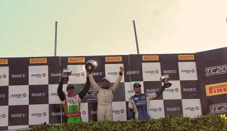 Victoria sólida de Cáceres en la Carrera 2