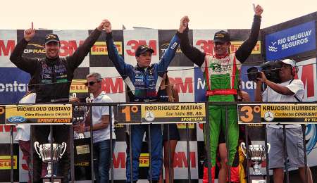 Triunfo y clasificación en una carrera Picante