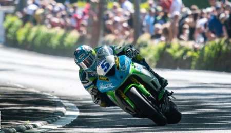 TT de la Isla de Man: Dean Harrison domina en Supersport