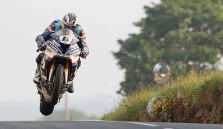 TT de la Isla de Man: Dunlop primero en la cuali de Superbike