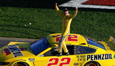 Nascar en Las Vegas y victoria de Joey Logano