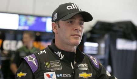 Jimmie Johnson probará un IndyCar