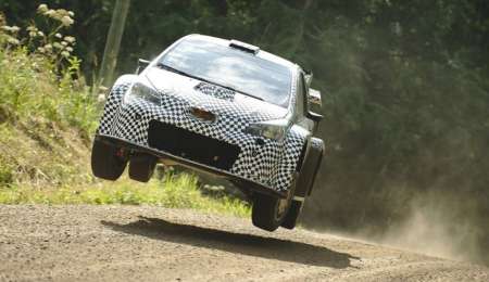 Con quince años testea un WRC